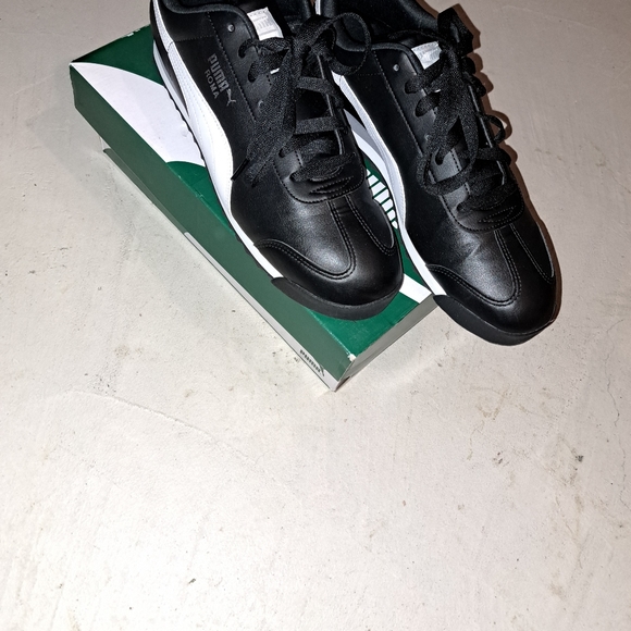 Saucony, Puma,Nike, Adidas, Timberland, Doc Martens. - Picture 13 of 14